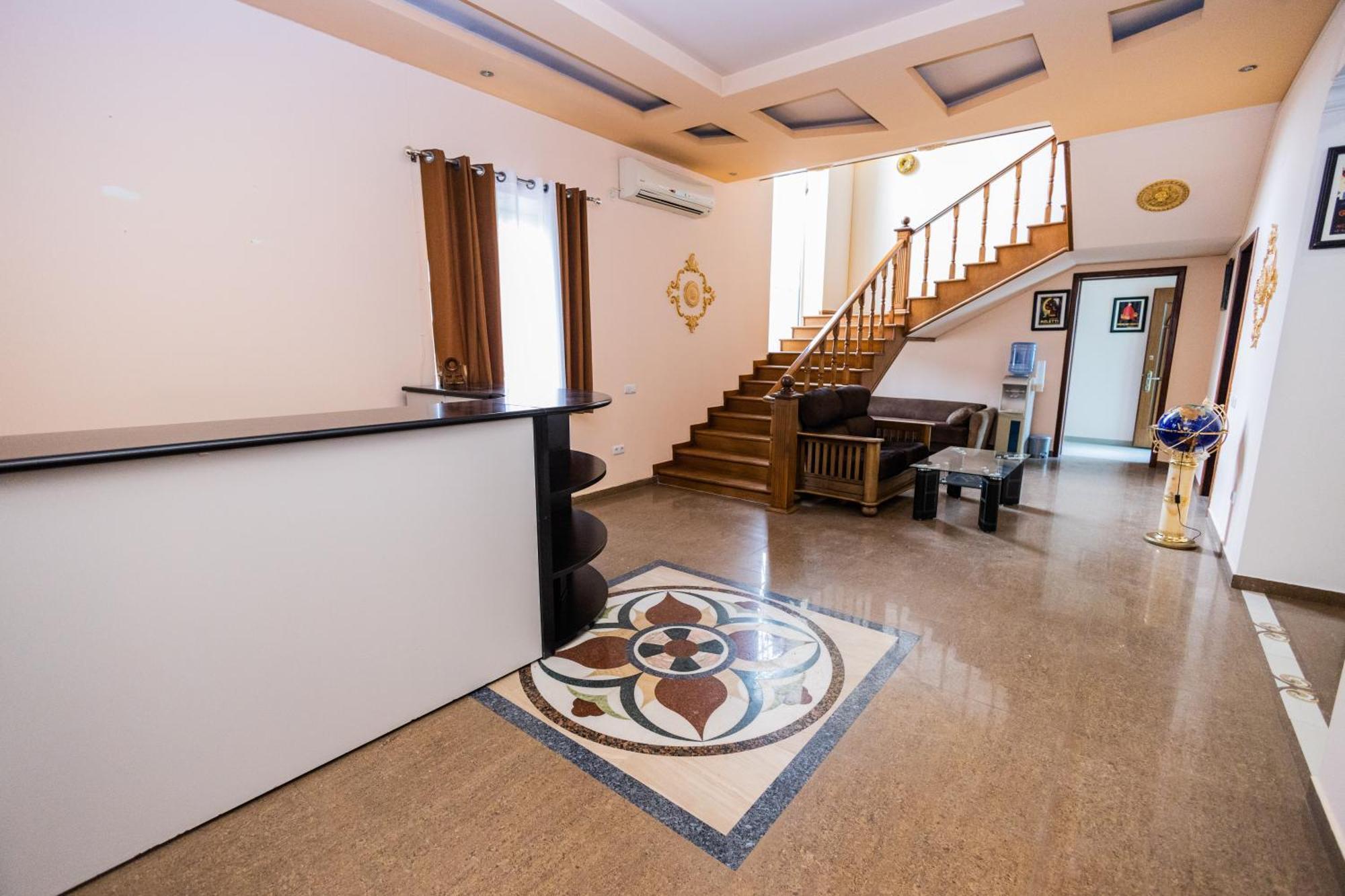 Yan Hotel Yerevan Exterior foto